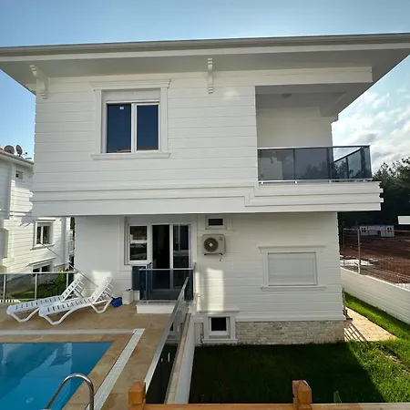 Doğa Içinde Lüx Konforlu * Antalya